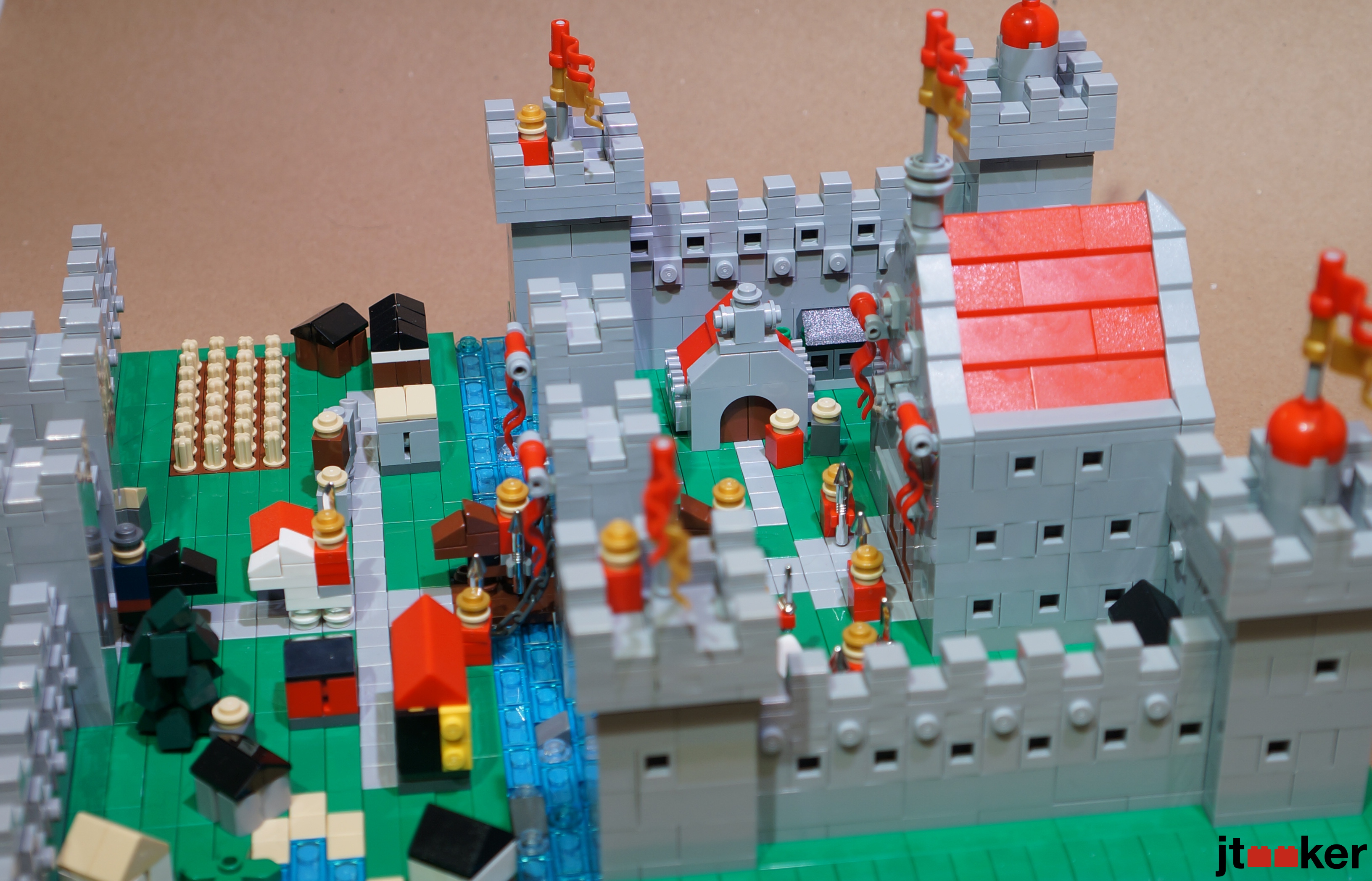 Micro Caslte - Life in the Walls.jpg Micro Caslte - Life in the Walls.jpg